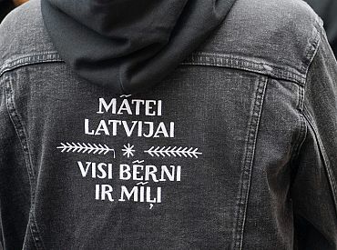 «Пора сваливать»: иронизирующую по поводу госязыка воспитательницу Соколову вызовут на ковёр