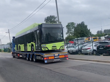 Rīgas satiksme получило первый из 17 новых электробусов. ВИДЕО