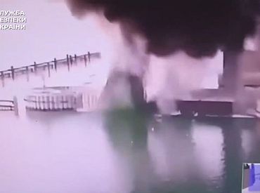Украина нанесла подводный удар по Керченскому мосту в Крыму (ВИДЕО)