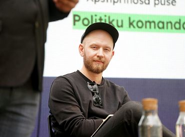 Может ли мэр работать без допуска к гостайне? Этиv вопросом следует озаботится министру регионального управления, считает Шуваевс