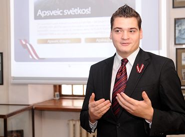 «Нас официально не просили подумать о мерах экономии»: Ратниекс