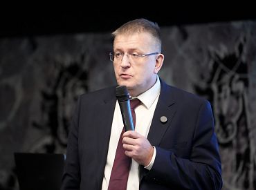 Бюджет пуст, а хотят потратить 500 миллионов: экономист назвал выкуп Tet и LMT бессмысленным