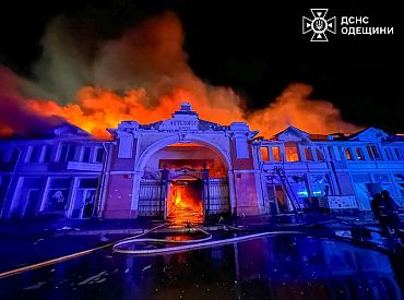 В результате российской атаки разрушен рынок Привоз в Одессе (ФОТО)