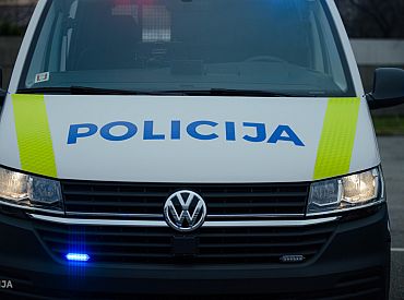 Rēzeknes atskurbtuvē vīrietis nodara miesas bojājumus policistam