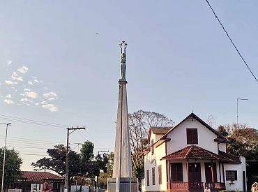 Это же Милда! Латыши в Бразилии поставили свой собственный Памятник свободы