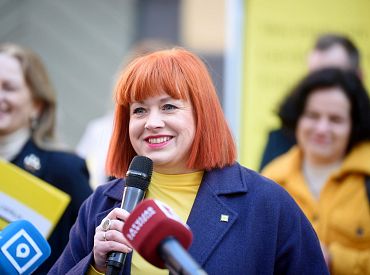 Мне было стыдно: политик из «Нового единства» отдала детей в «русскую школу» и поделилась впечатлением