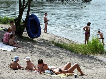 Такое вот лето: вода в рижских водоемах снова остыла