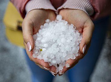 Синоптики пророчат теплую весну и буйное лето. С бурями, грозами и градом