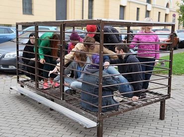 Ждём демонстраций «Свободу рыбкам в аквариуме»: Гомберг о курицах и яйцах