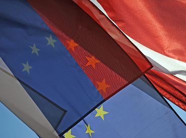 Latvija plāno pati noteikt sankcijas ar Krievijas karu Ukrainā saistītiem cilvēkiem un uzņēmumiem