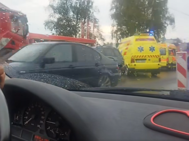 ДТП с летальным исходом на Ганибу дамбис: столкнулись Mercedes‑Benz и BMW (ВИДЕО)