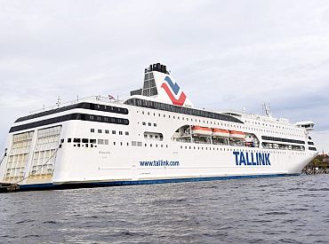 Минус миллион туристов в год: кто закрыл паром между Ригой и Стокгольмом?