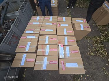 Policija Rīgā izņem teju 770 000 nelegālu cigarešu un aiztur vīrieti
