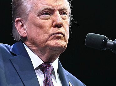 Трамп не в восторге от удара Израиля по стране, подарившей ему «Боинг» за 400 млн.