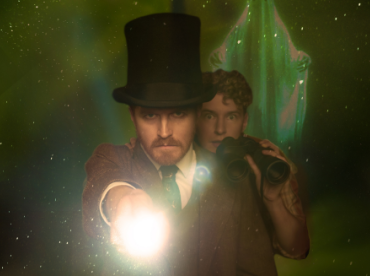 Почти не страшно: в Театре Чехова премьера — о привидениях