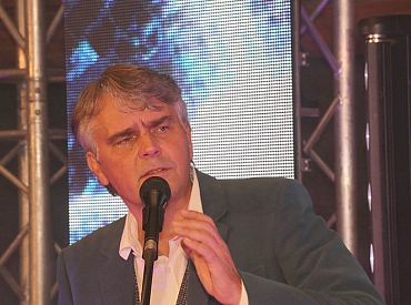 Миелавс вырвался из «логова латвийских русских»  к движению Херманиса. А Точсу немного тошно