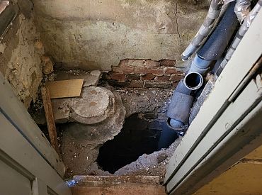 Это полный провал: RNP оставило рижан без туалета на год. И не только (ФОТО)