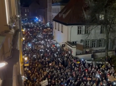 Встали в круг друзей России? Политолог — о голосовании по конвенции