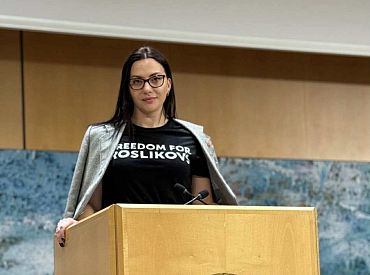 «Языĸ — не преступление!» Чулкова вступилась за русских Латвии с трибуны ООН (ВИДЕО)