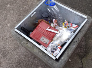 Не первый кошелек в мусорнике: рижан предупреждают об активизации карманников