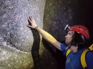 На границе Албании и Греции находится мегаполис.. пауков