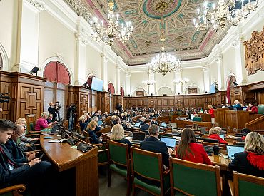 Бюджет Сейма вырастет на 2 млн, несмотря на обещания экономить