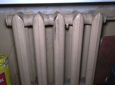 Абсурд! RNP выставляет рижанке счета за отопление, которого нет