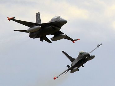 Датские F-16 улетели в Аргентину: почему же не в Украину?