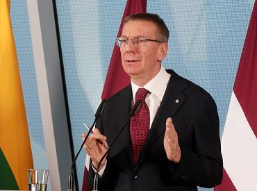 Президент Ринкевич призвал Сейм пересмотреть повышение дорожных сборов