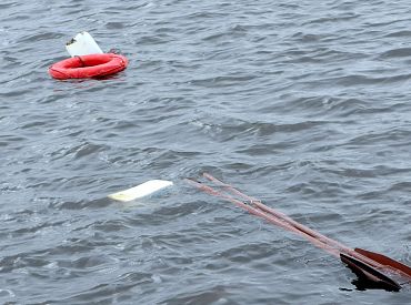 Piektdien Ludzas novadā ezerā apgāzusies laiva ar vairākiem cilvēkiem