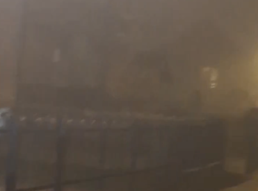 Детей не пускают в школы, отменяют авиарейсы: европейская столица задыхается от смога!