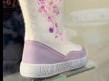 «Мерзко и убого»: телеведущий узрел в магазине нечто возмутительное (ВИДЕО)