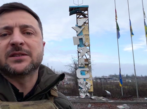 Владимир Зеленский приехал в Купянск, о взятии которого ранее объявил российский Генштаб (ВИДЕО)