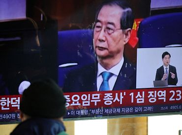 Экс-премьера Южной Кореи приговорили к 23 годам тюрьмы