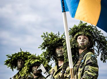 Шведы придут — порядок наведут! И усилят Латвию ПВО, артиллерией и дронами