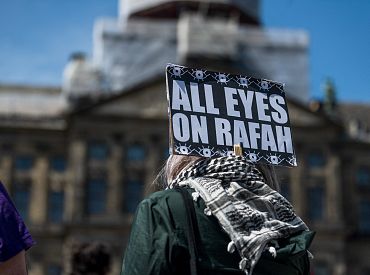 К студенткам подселили «беженцев», те стали их насиловать: будни «культурного обмена» в Амстердаме