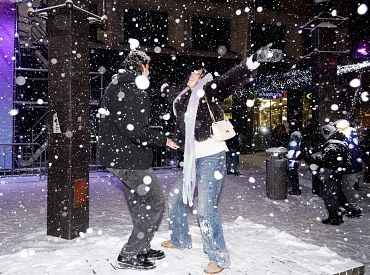 Вильнюсский аэропорт не смог вовремя отправить рейсы: лётный состав застрял в снеговых пробках