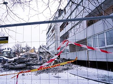 Sprādzienā cietušajai ēkai Bauskas ielā prioritāte ir drošība un bīstamo konstrukciju demontāža