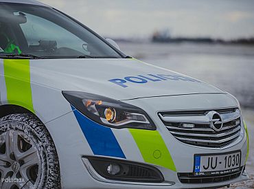 Полицию вызвал разбитый Ford.  А  не его пьяная водительница