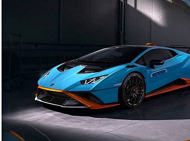 Широко живем! Рынок люксовых авто в Латвии вырос. Плюс 15 Lamborghini