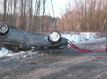 Век бы никому из водителей такого не видеть: подробности ДТП в Риге
