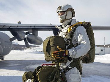 Гренландию не сдадим! Страны НАТО хотят усилить своё присутствие в Арктике: Politico