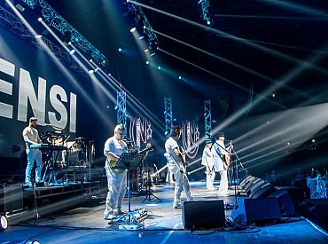 Цветы завянут, эмоции останутся — NENSI: 8 Марта в Риге, 7-го — в Лиепае