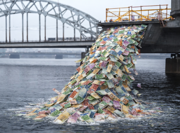 «RS» поставил водителя на счётчик за помятый троллейбус, зато «RB Rail» жжёт миллионы, напевая: Краутманис