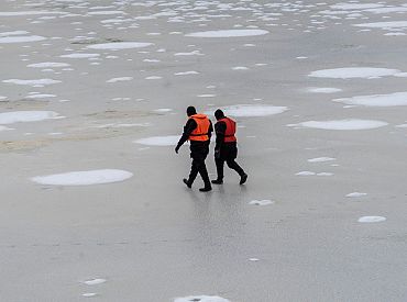 Рижане, осторожней: под мостами Даугавы ходить опасно