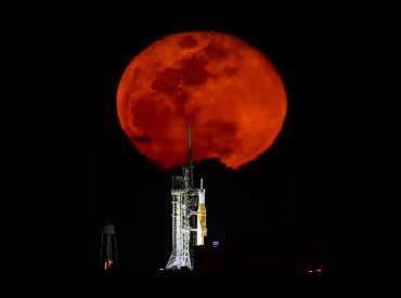 На полпути к Марсу: Artemis II готовится долететь до Луны и вернуться без топлива — за счёт силы притяжения