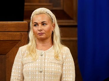 Над депутатом Еленой Клявиней сгустились тучи: латышского не знает?