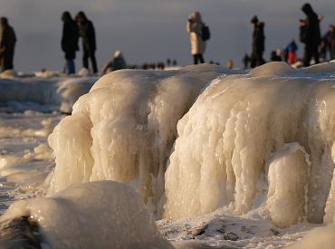 Почему после теплого декабря пришли сильные морозы? Профессор объясняет роль полярного вихря