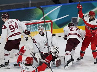 Латвийские хоккеисты заняли последнее место в группе: что теперь?