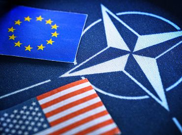 Курсом СССР: Европу зовут к противостоянию с США — и что мы выиграем?